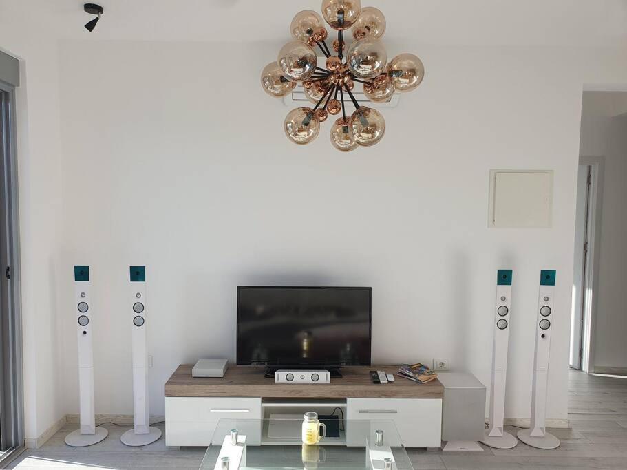 Beautiful Apartment In Tivat Exterior foto